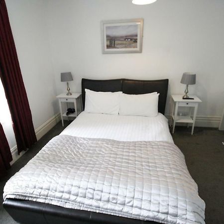 Church Guesthouse Cardiff Dış mekan fotoğraf