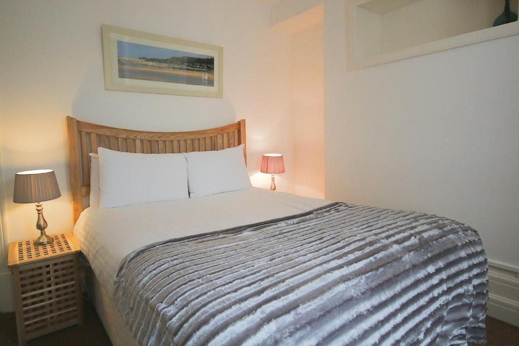 Church Guesthouse Cardiff Dış mekan fotoğraf