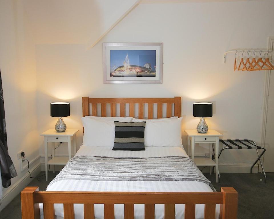Church Guesthouse Cardiff Dış mekan fotoğraf
